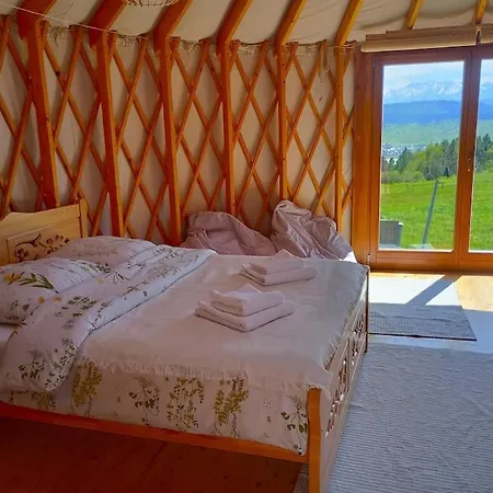 Woda Gory - Glamping Caloroczny Роскошный шатер Szlembark
